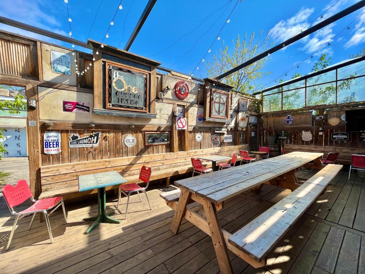 The Only Backpacker's (adults Only) Guest house Toronto